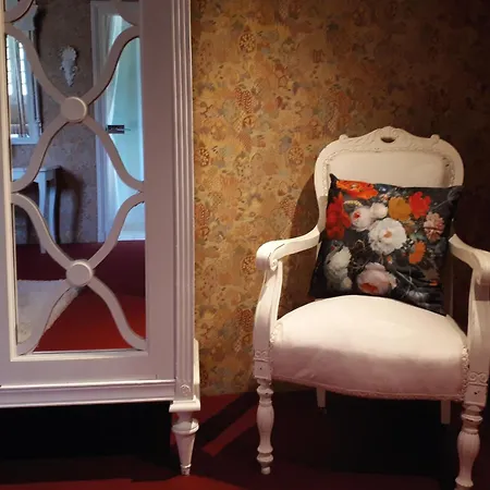 Chambre Deluxe Bed & Breakfast